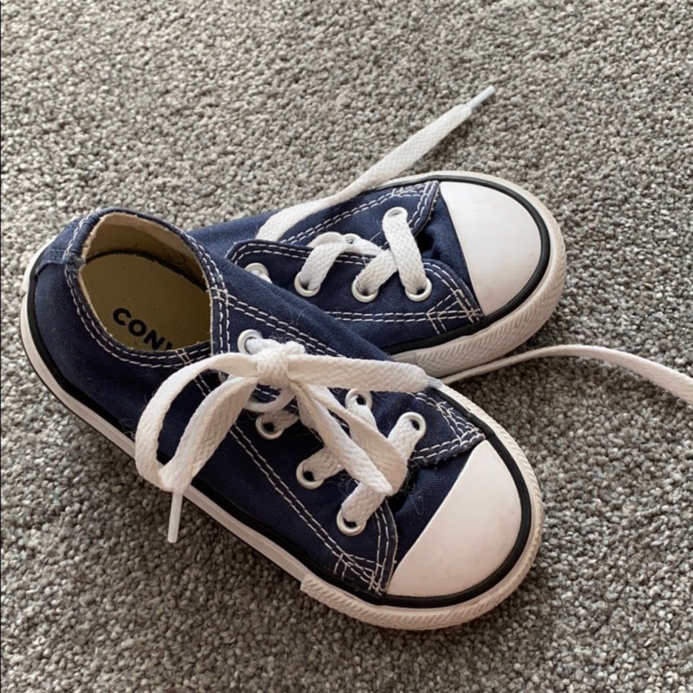 LITTLE BOYS NAVY BLUE CONVERSE